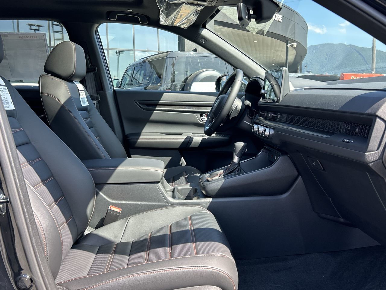2026 Honda CR-V HYBRID in North Vancouver, British Columbia