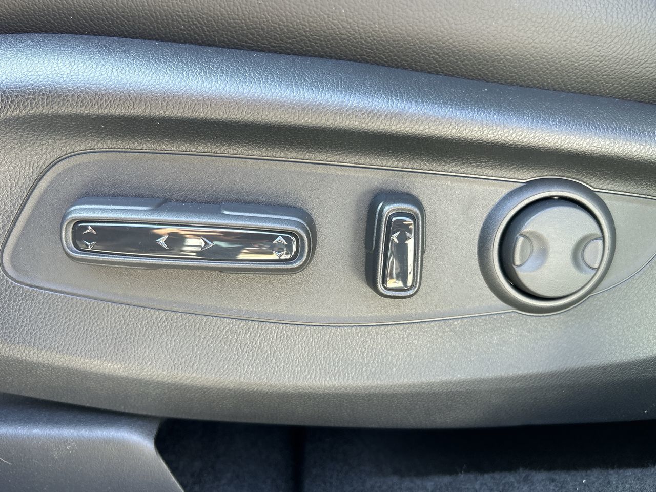 2026 Honda CR-V HYBRID in North Vancouver, British Columbia