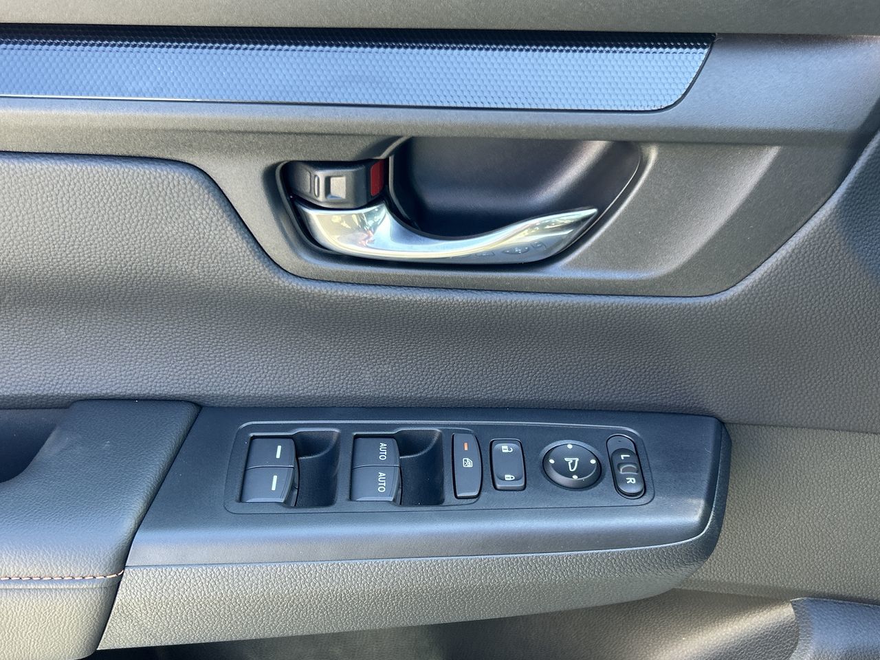 2026 Honda CR-V HYBRID in North Vancouver, British Columbia