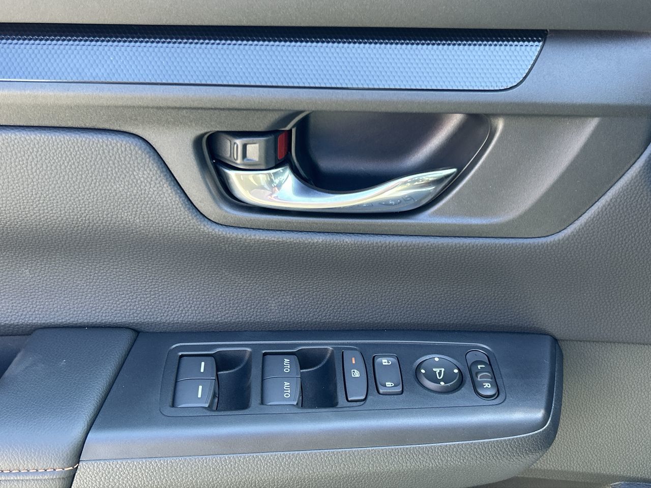 2026 Honda CR-V HYBRID in North Vancouver, British Columbia