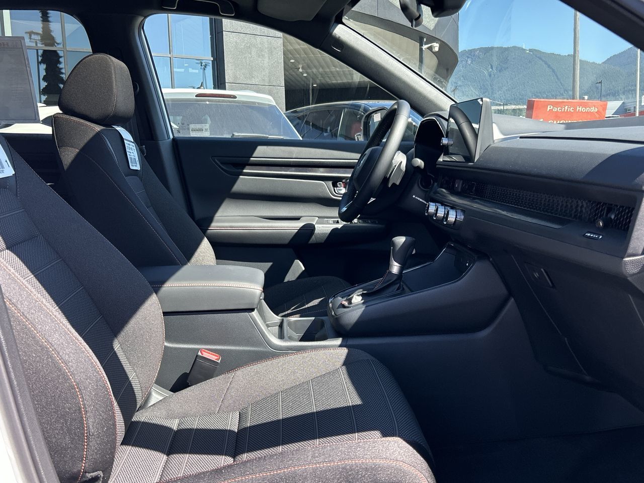 2026 Honda CR-V HYBRID in North Vancouver, British Columbia