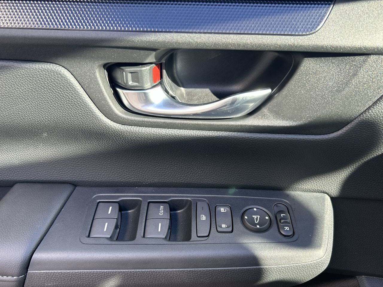 2025 Honda CR-V in North Vancouver, British Columbia