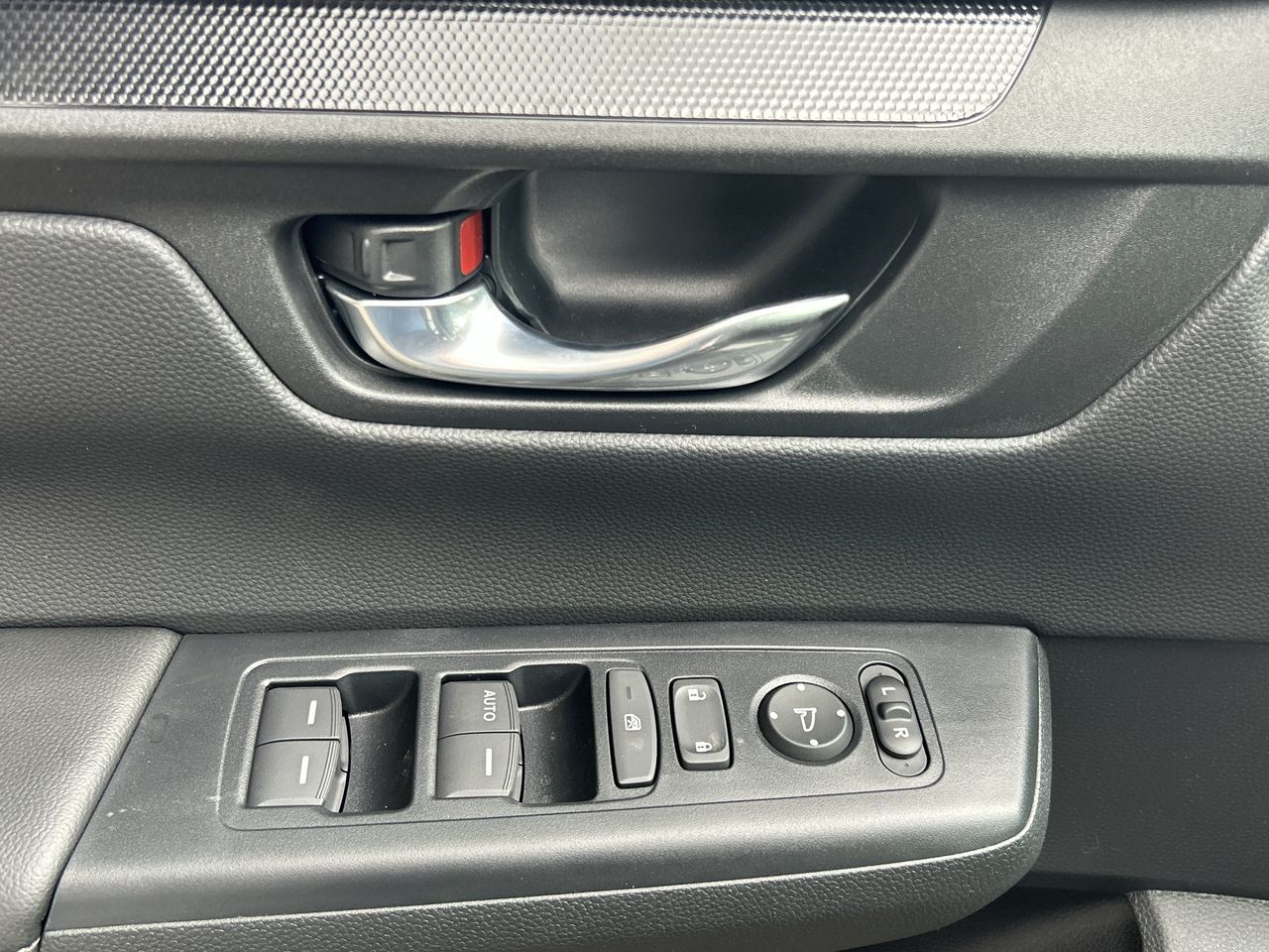 2025 Honda CR-V in North Vancouver, British Columbia
