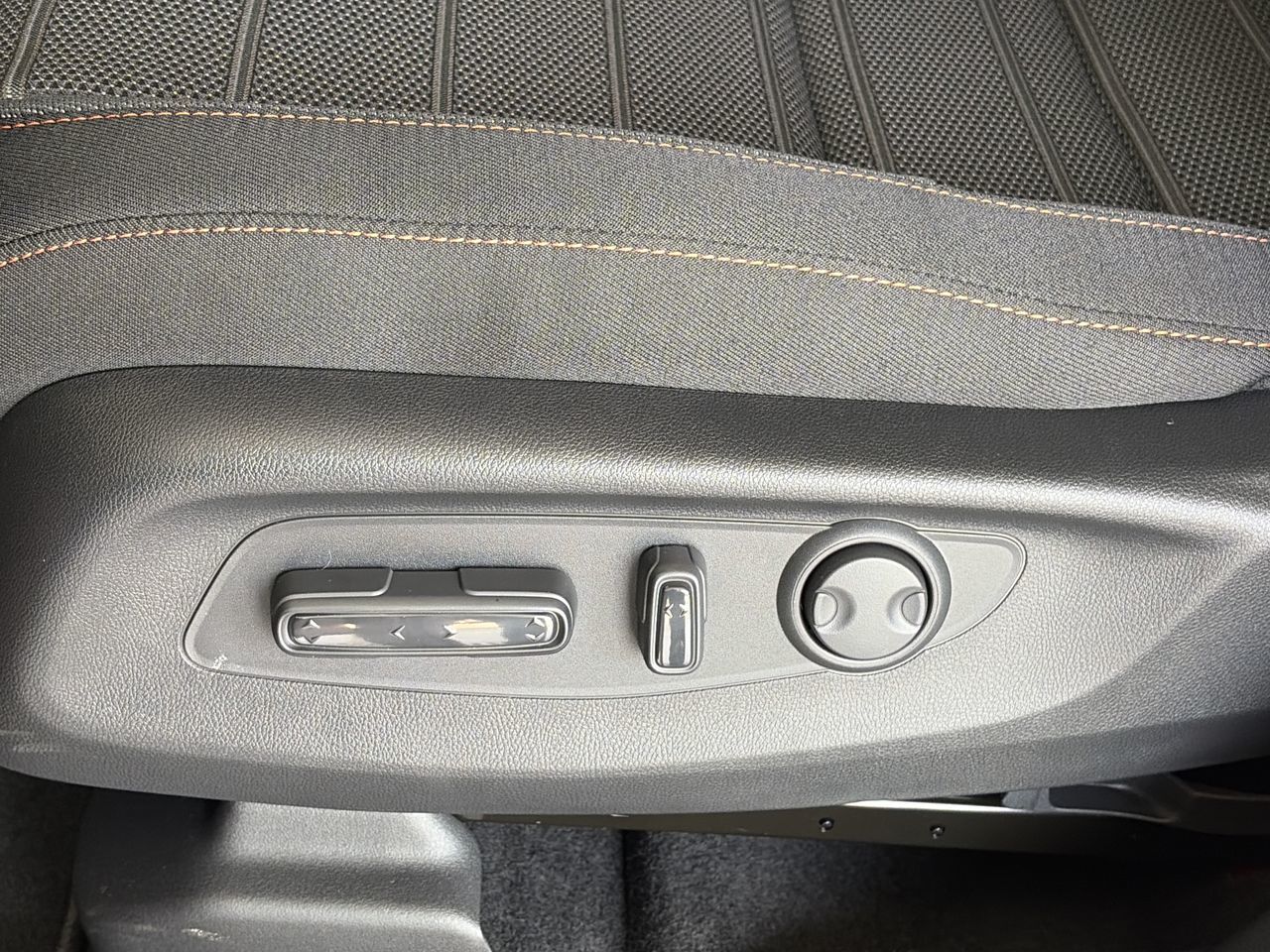 2027 Honda CR-V Hybrid in North Vancouver, British Columbia