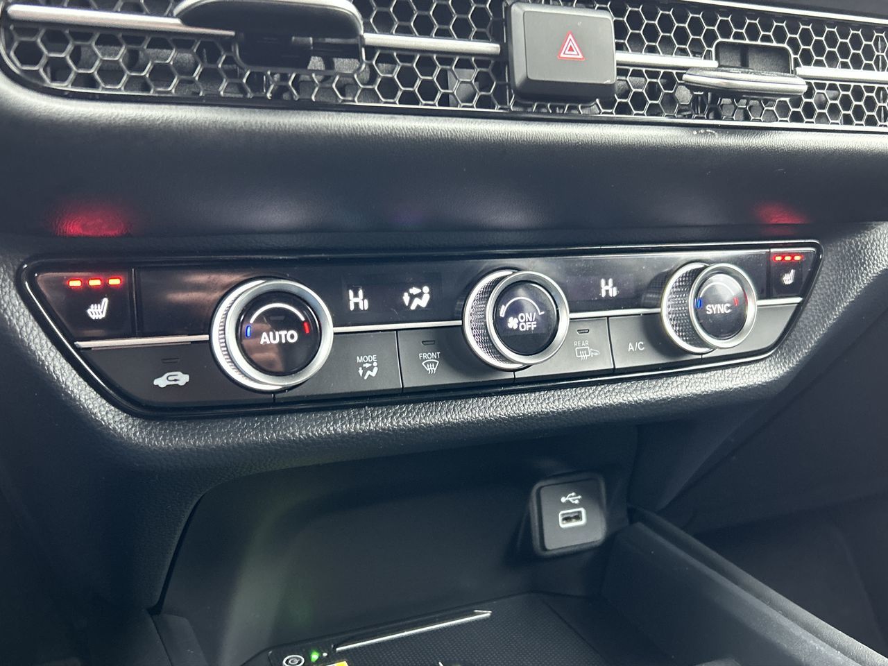 Honda HR-V  2023 à North Vancouver, Colombie-Britannique