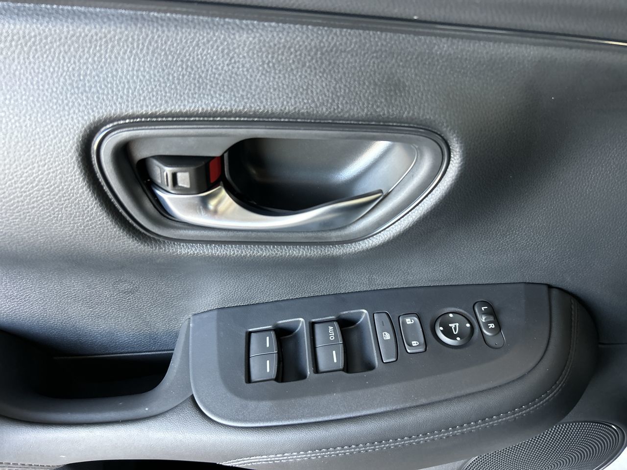 2025 Honda HR-V in North Vancouver, British Columbia