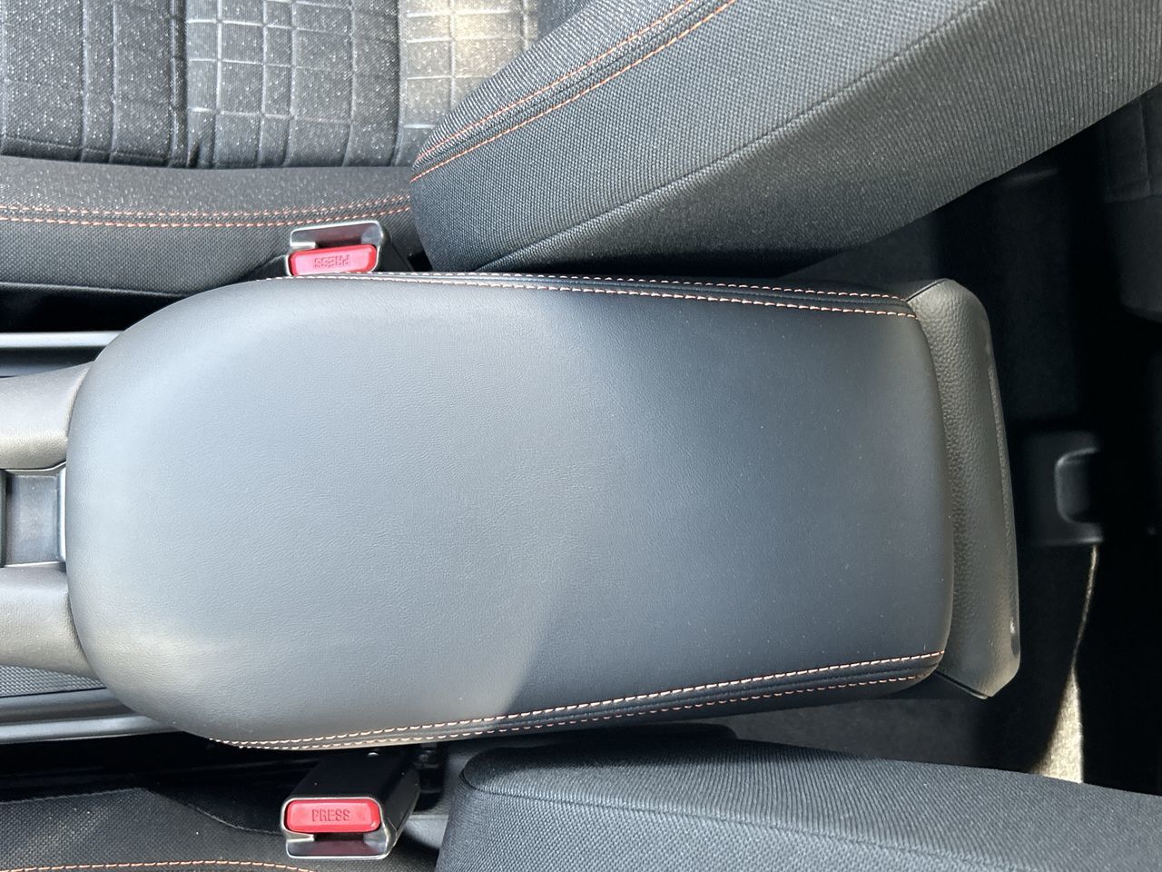 2025 Honda HR-V in North Vancouver, British Columbia