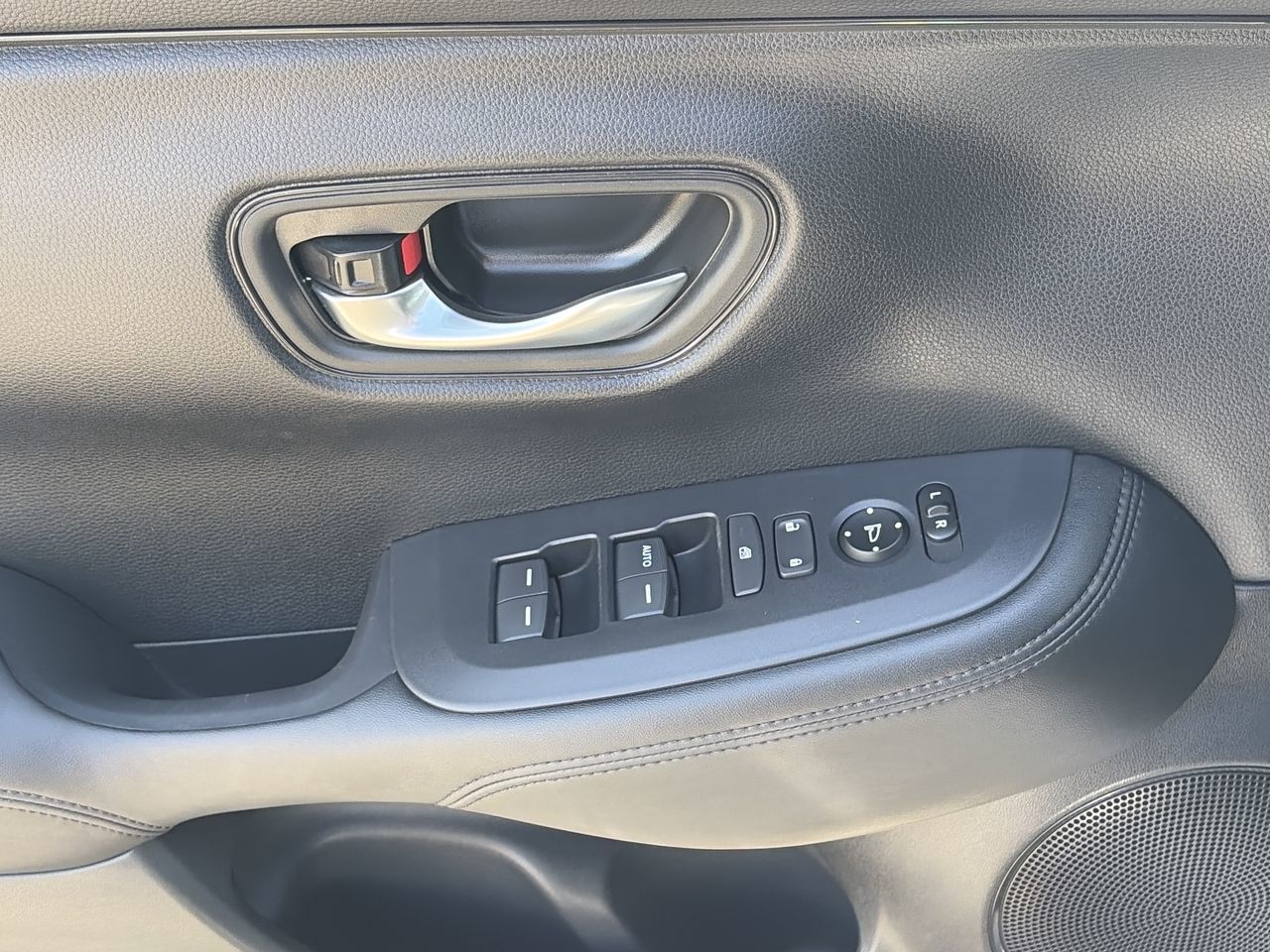 2025  HR-V