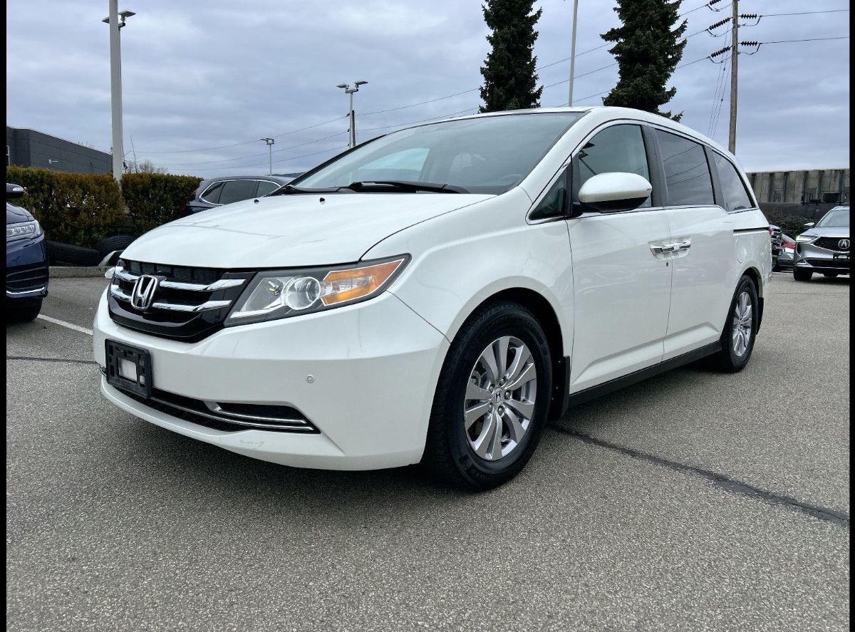 2016 Honda Odyssey in North Vancouver, British Columbia