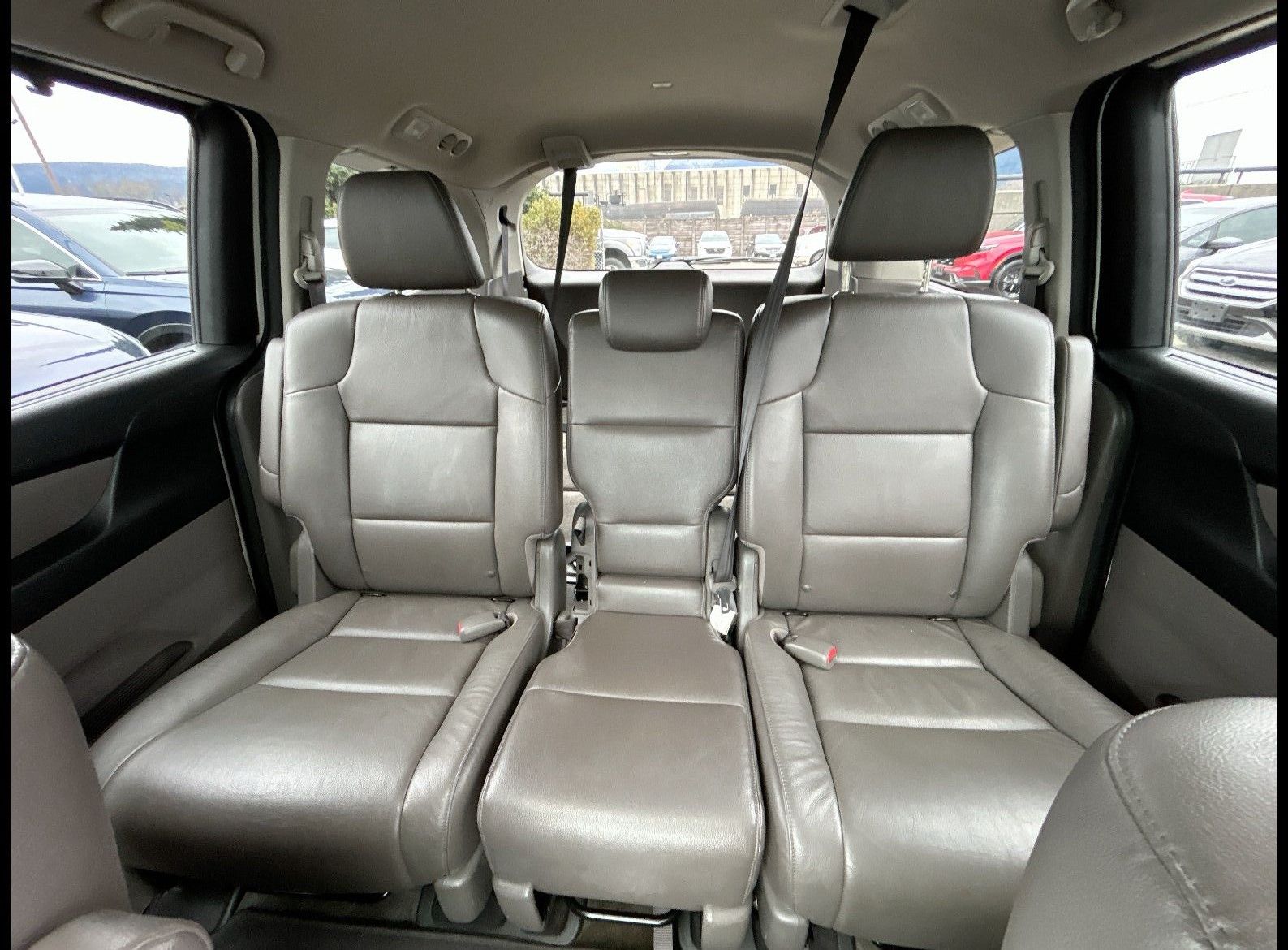 2016 Honda Odyssey in North Vancouver, British Columbia