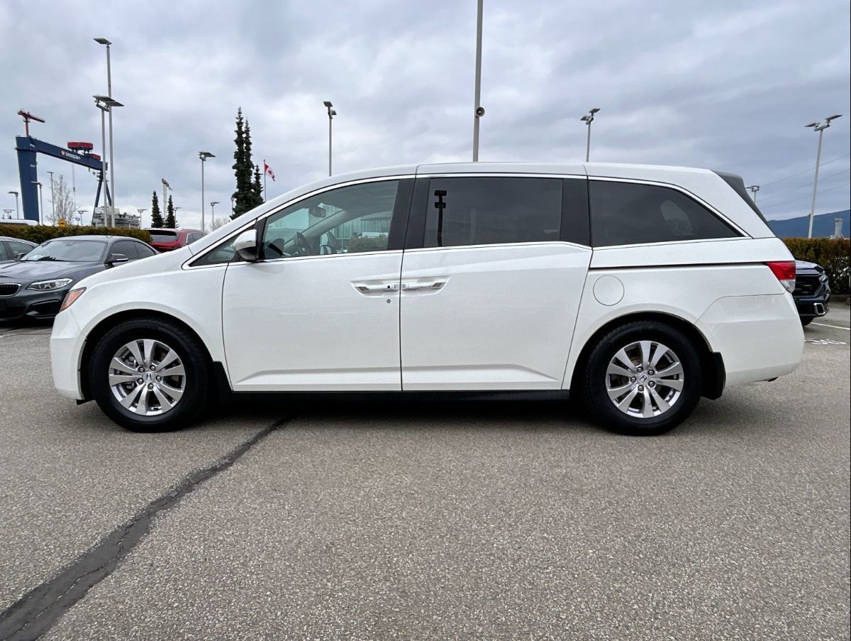 2016 Honda Odyssey in North Vancouver, British Columbia