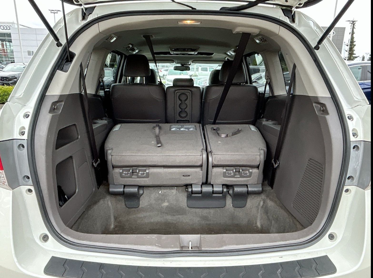 2016 Honda Odyssey in North Vancouver, British Columbia