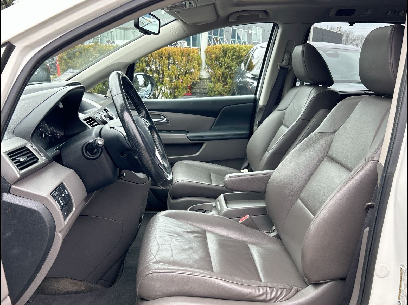 2016 Honda Odyssey in North Vancouver, British Columbia