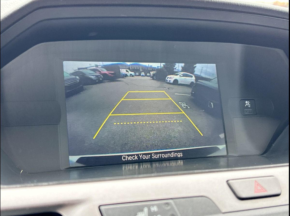 2016 Honda Odyssey in North Vancouver, British Columbia