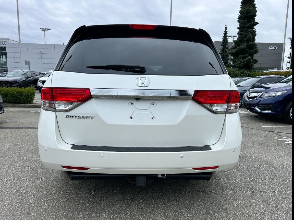 2016 Honda Odyssey in North Vancouver, British Columbia