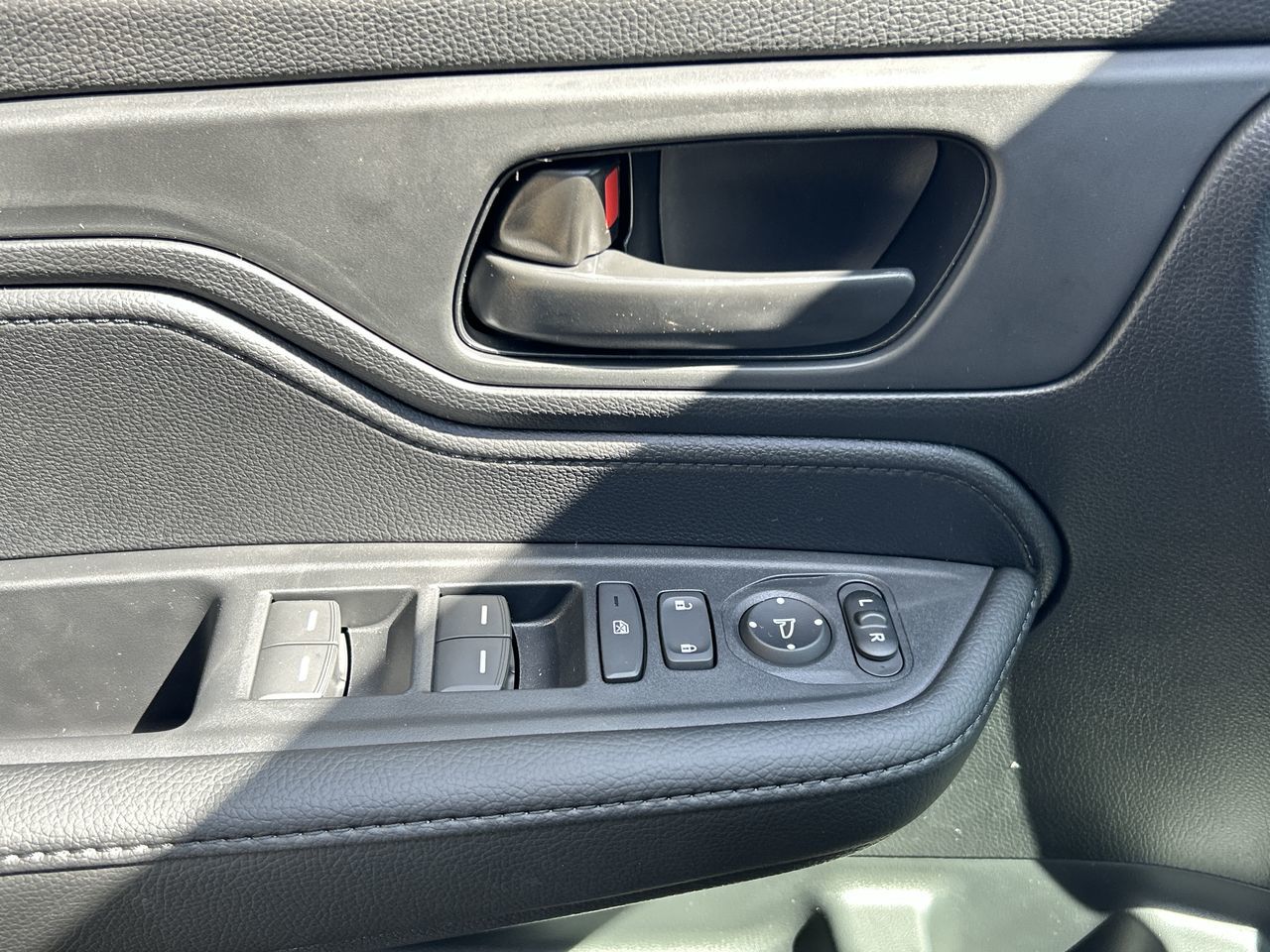 2025 Honda Odyssey in North Vancouver, British Columbia
