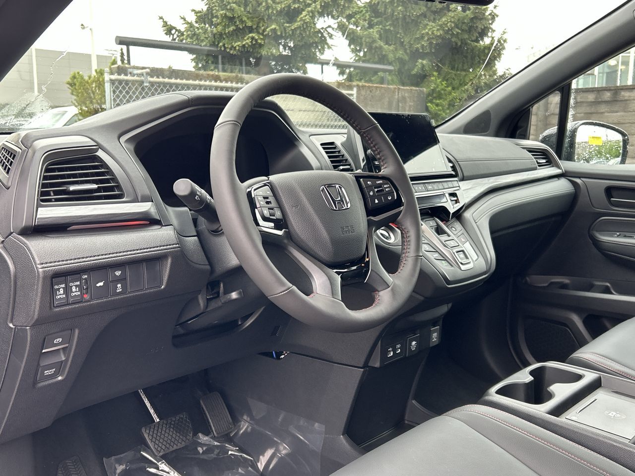 2025 Honda Odyssey in North Vancouver, British Columbia