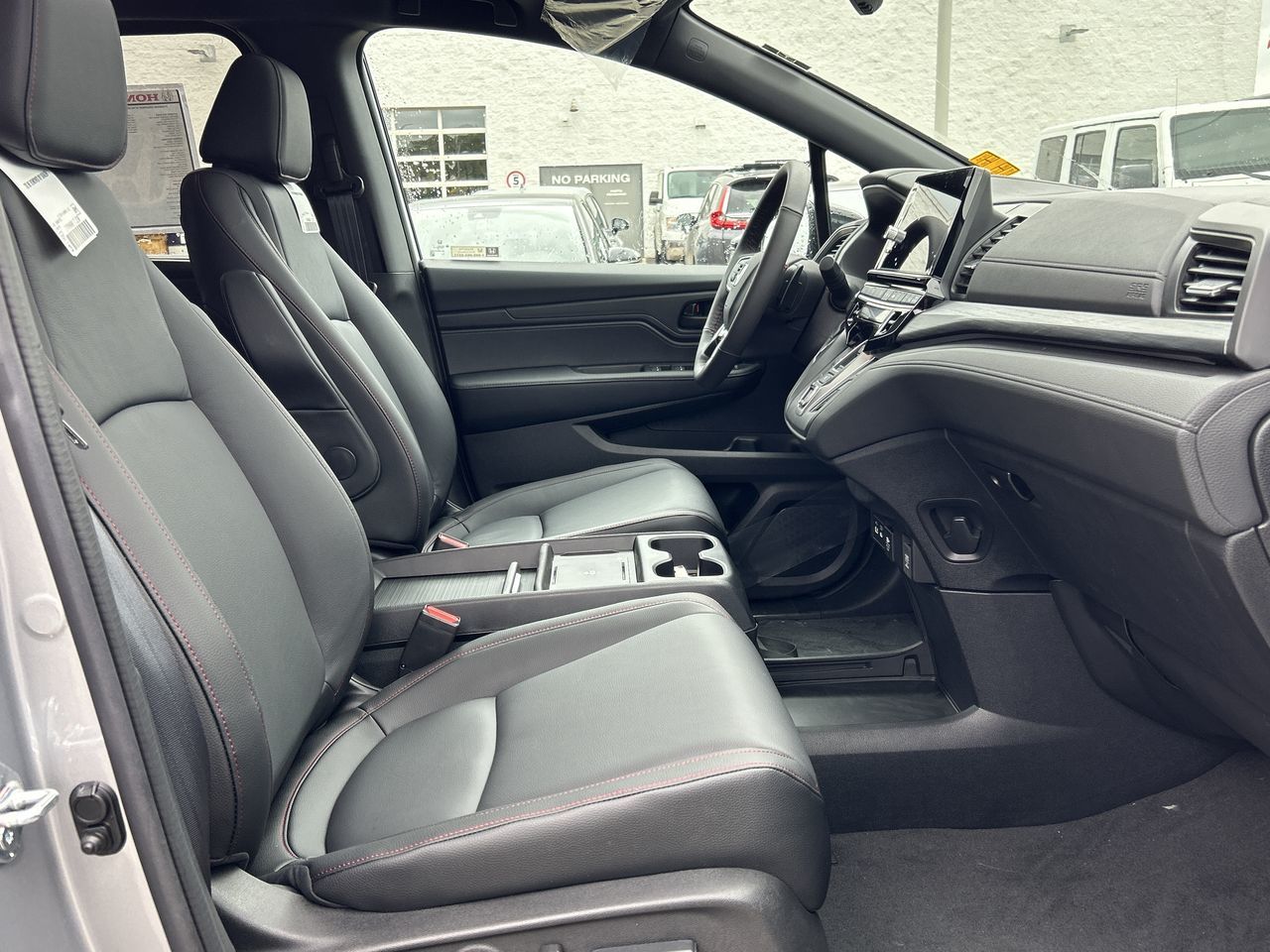 2025 Honda Odyssey in North Vancouver, British Columbia