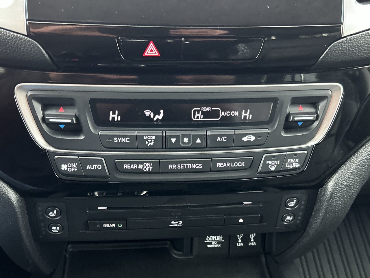 Honda Pilot  2016 à North Vancouver, Colombie-Britannique