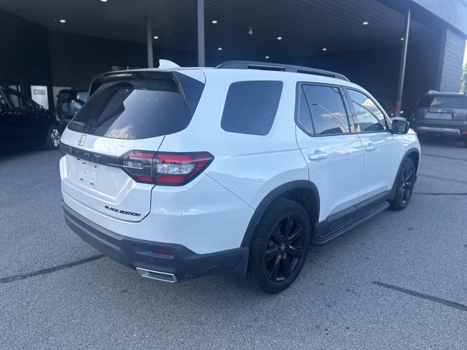 2023 Honda Pilot in North Vancouver, British Columbia