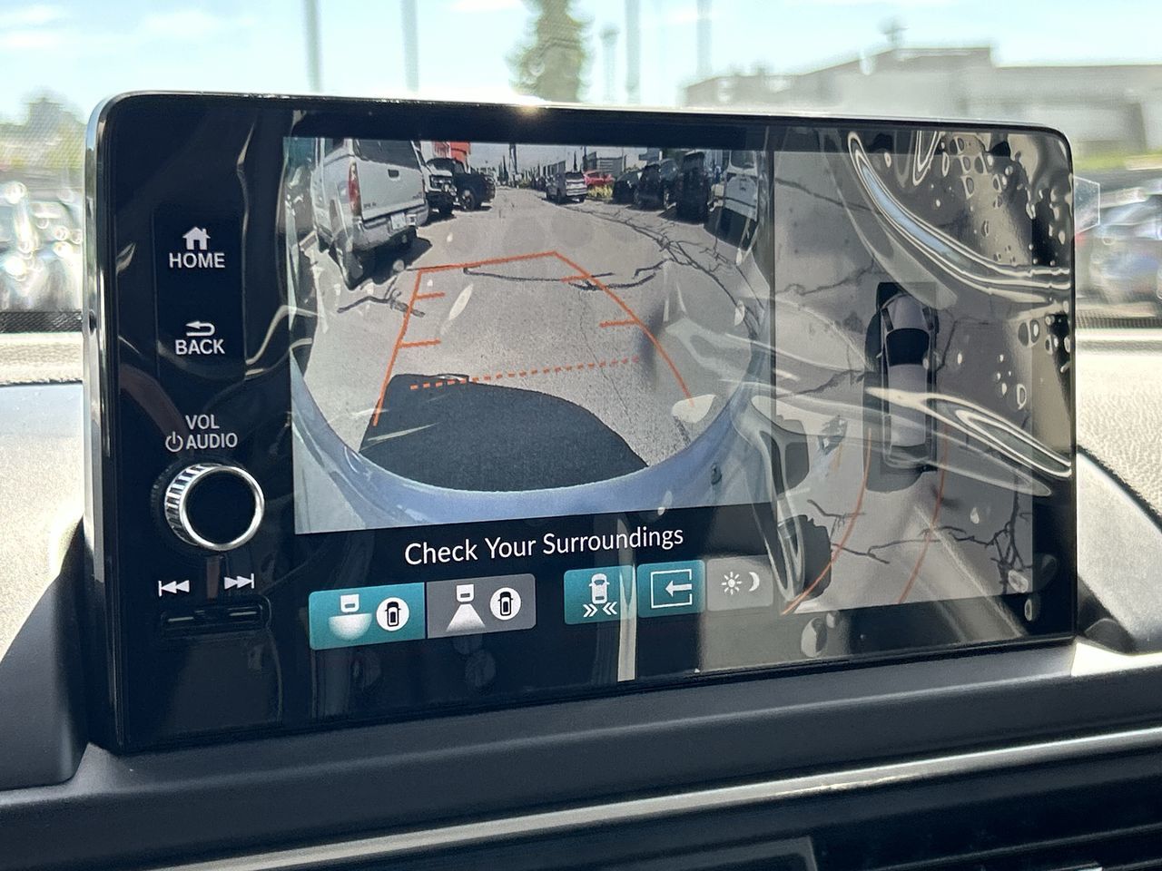 2025 Honda Pilot in North Vancouver, British Columbia