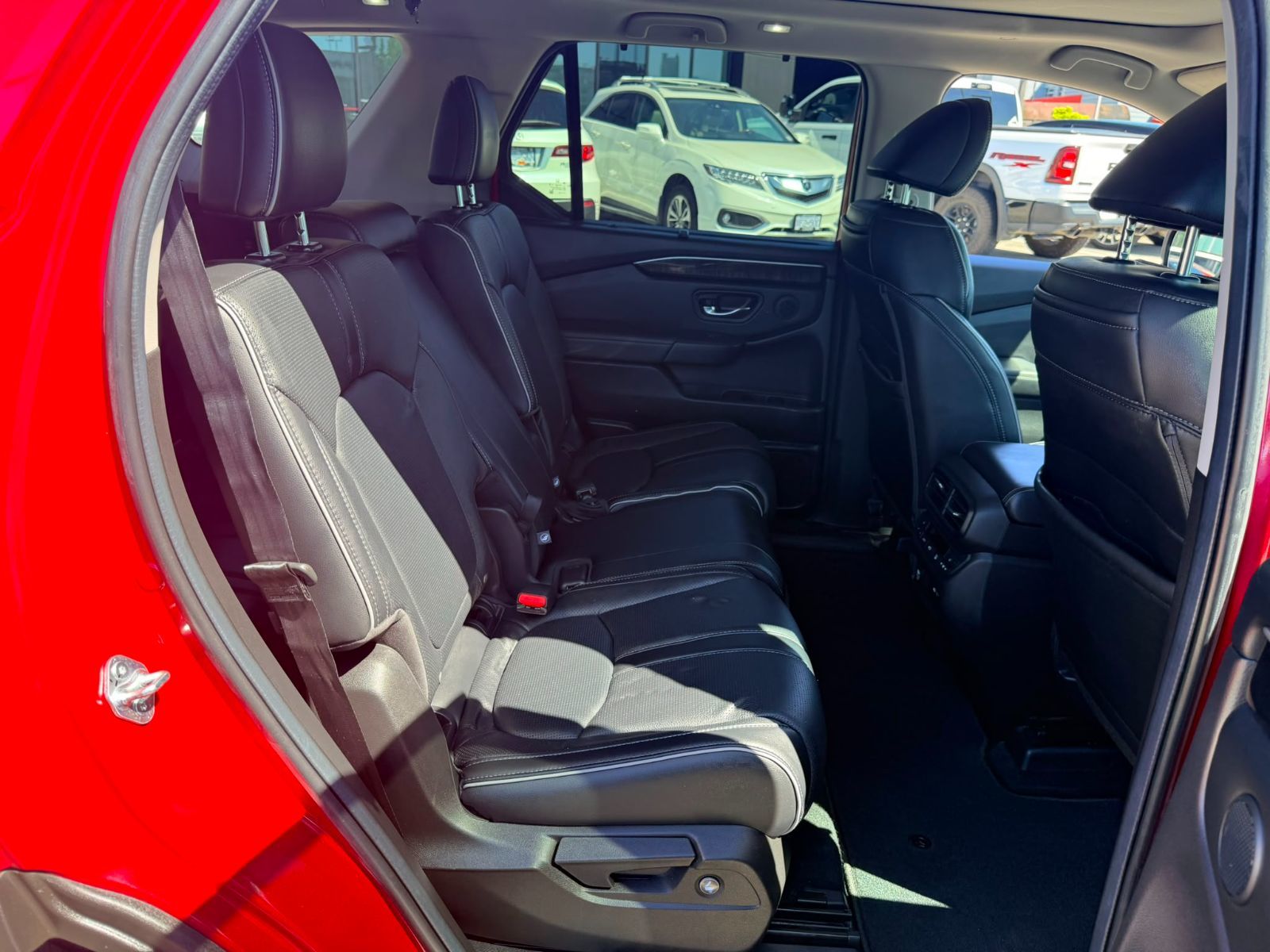 2025 Honda Pilot in North Vancouver, British Columbia