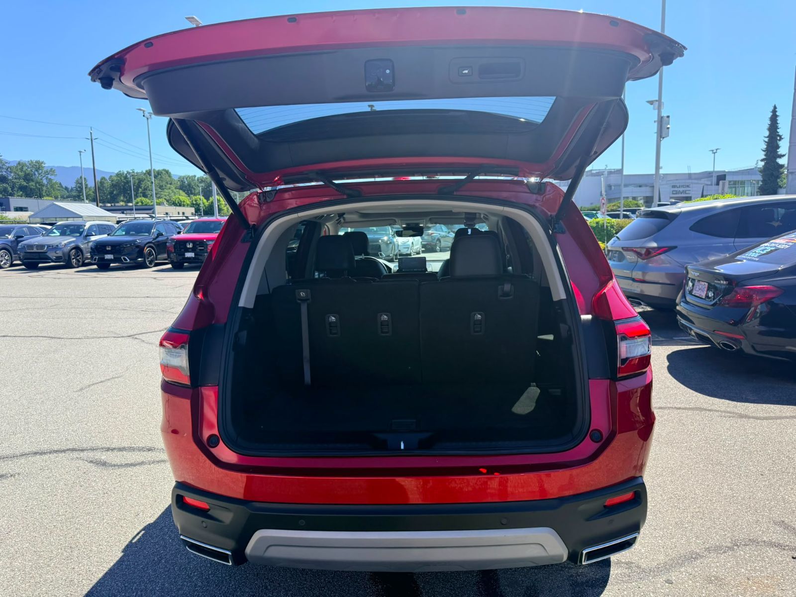 2025 Honda Pilot in North Vancouver, British Columbia