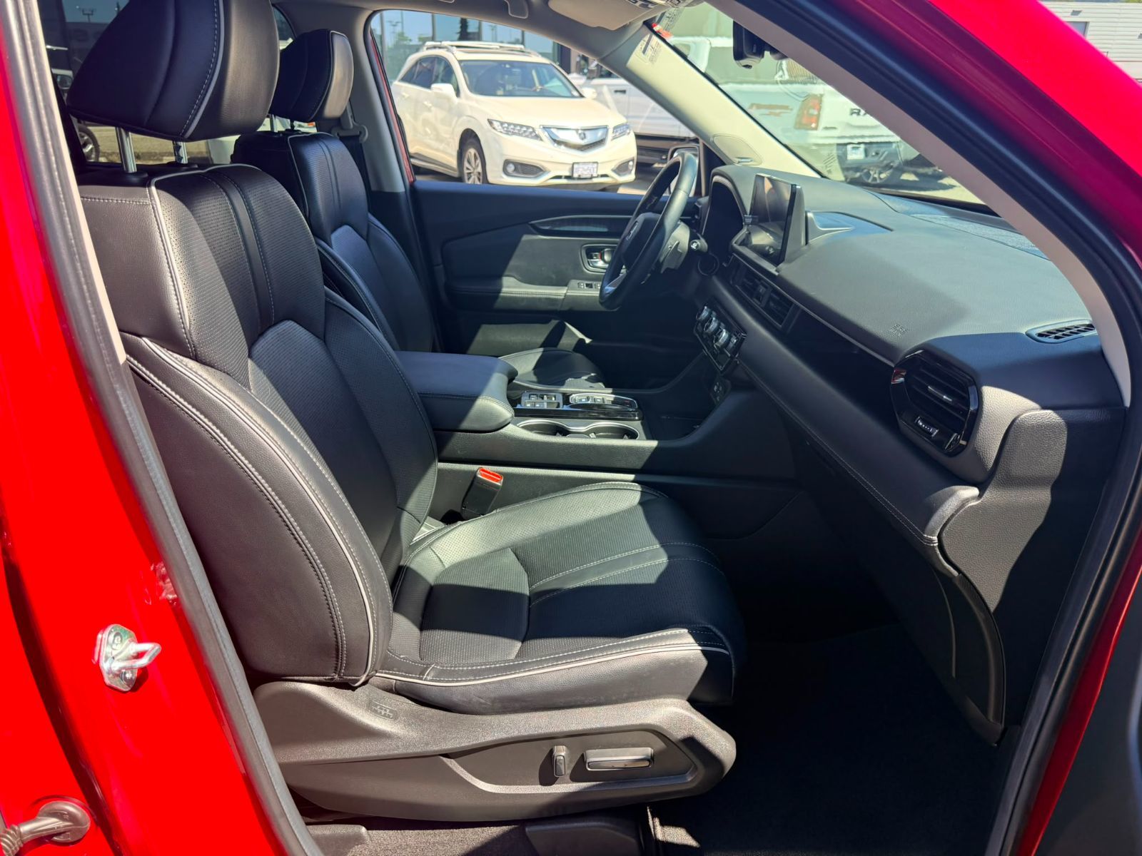 2025 Honda Pilot in North Vancouver, British Columbia