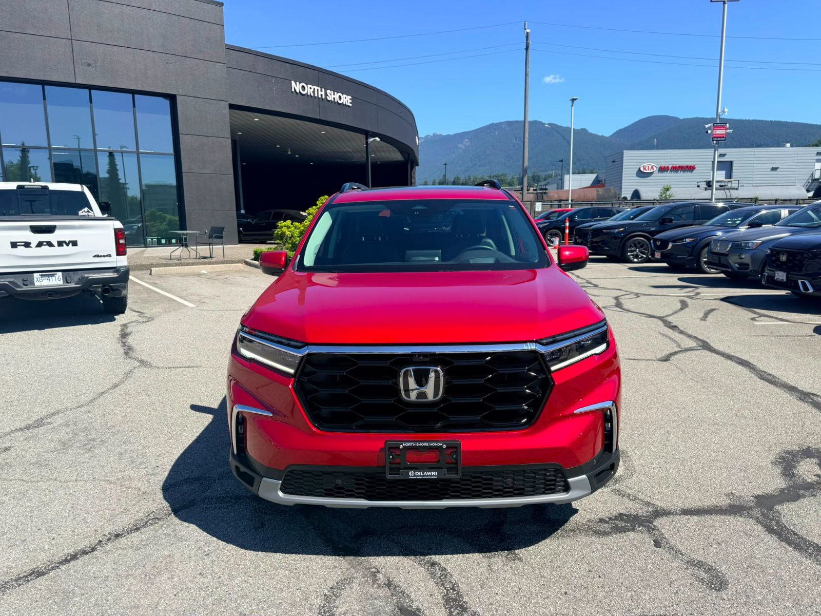 2025 Honda Pilot in North Vancouver, British Columbia