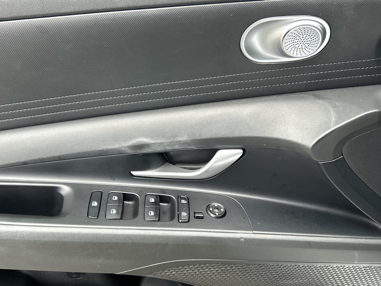 2023 Hyundai Elantra Sedan