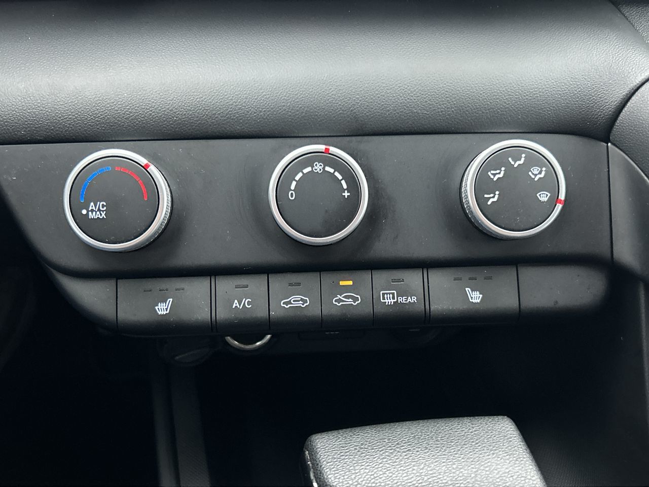 Hyundai Elantra Sedan  2023 à North Vancouver, Colombie-Britannique