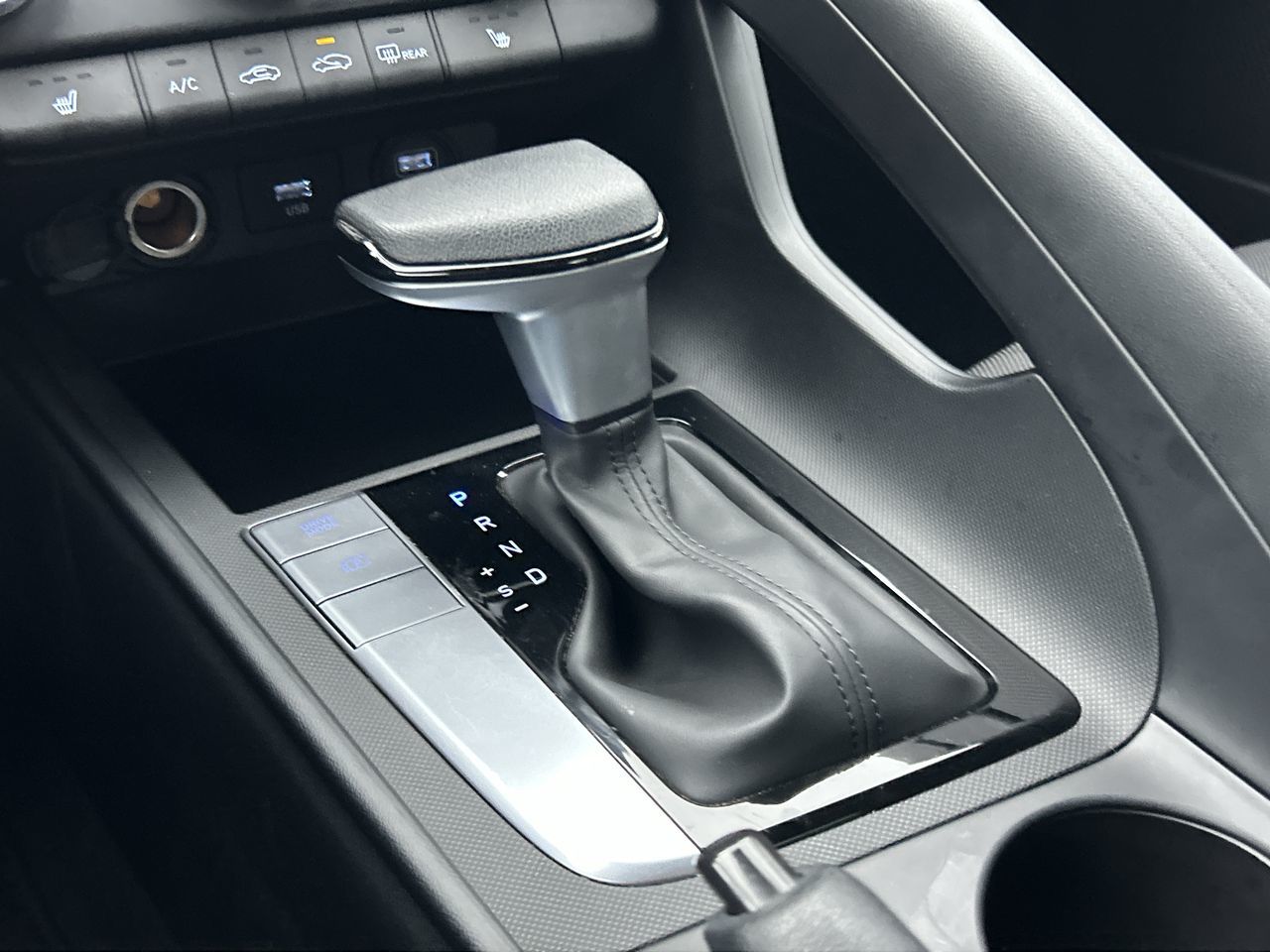 2023 Hyundai Elantra Sedan