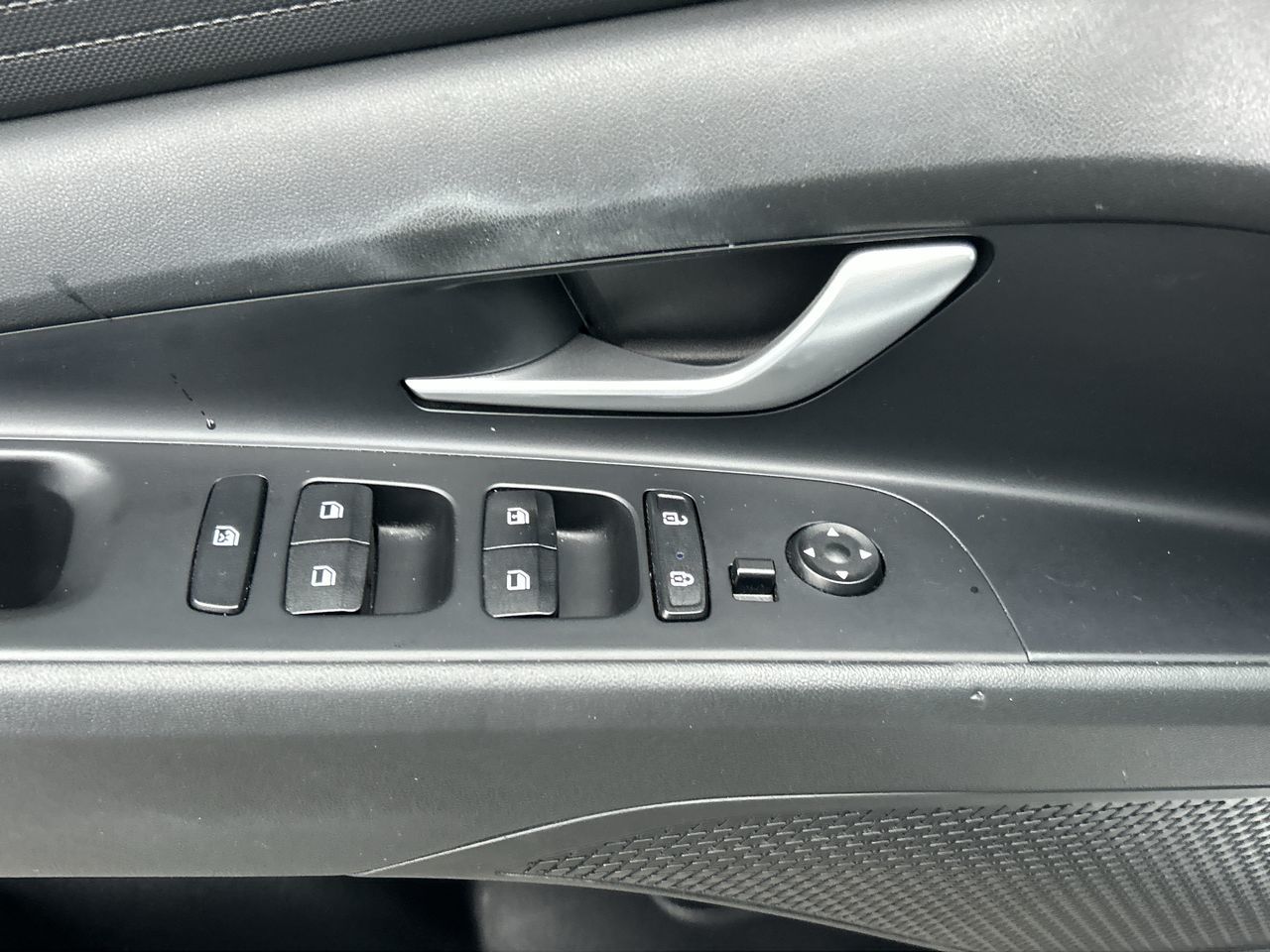 2023 Hyundai Elantra Sedan