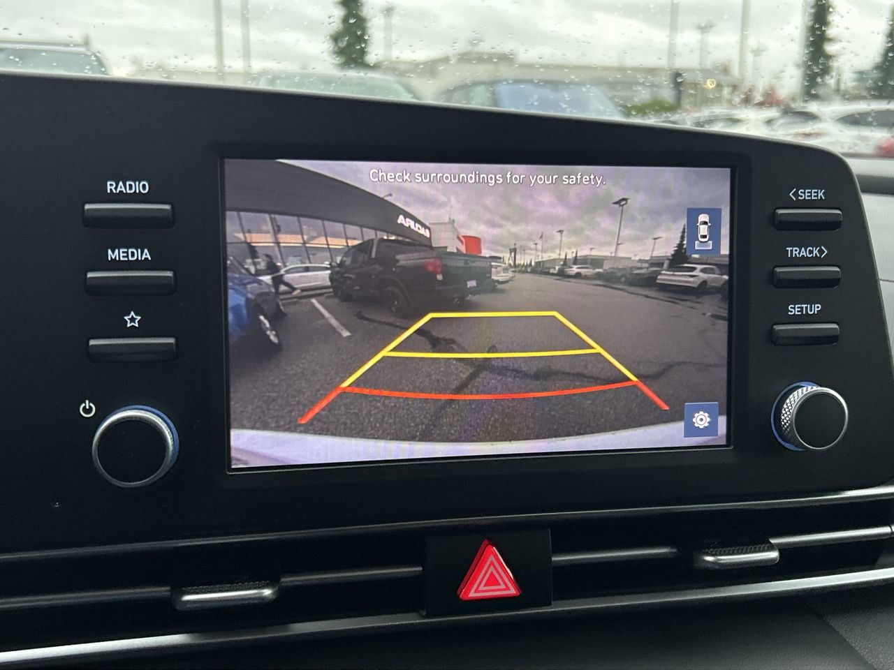 Hyundai Elantra Sedan  2023 à North Vancouver, Colombie-Britannique