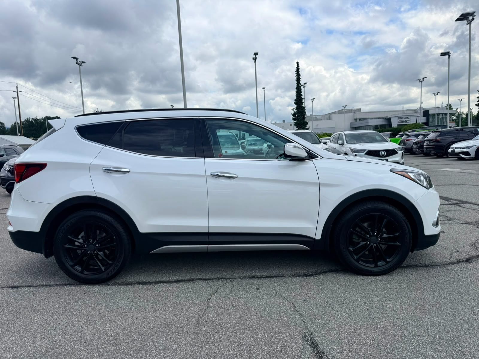 2017  Santa Fe Sport
