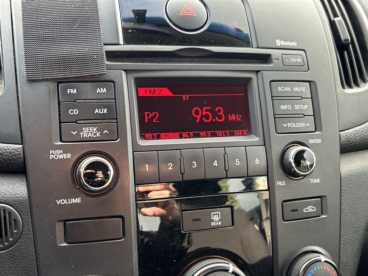 2011 Kia Forte in North Vancouver, British Columbia