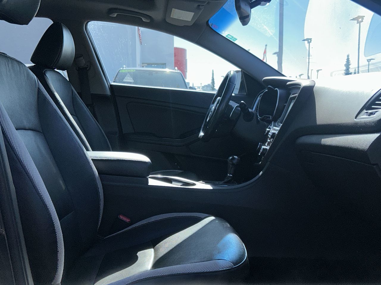 Kia Optima  2015 à North Vancouver, Colombie-Britannique