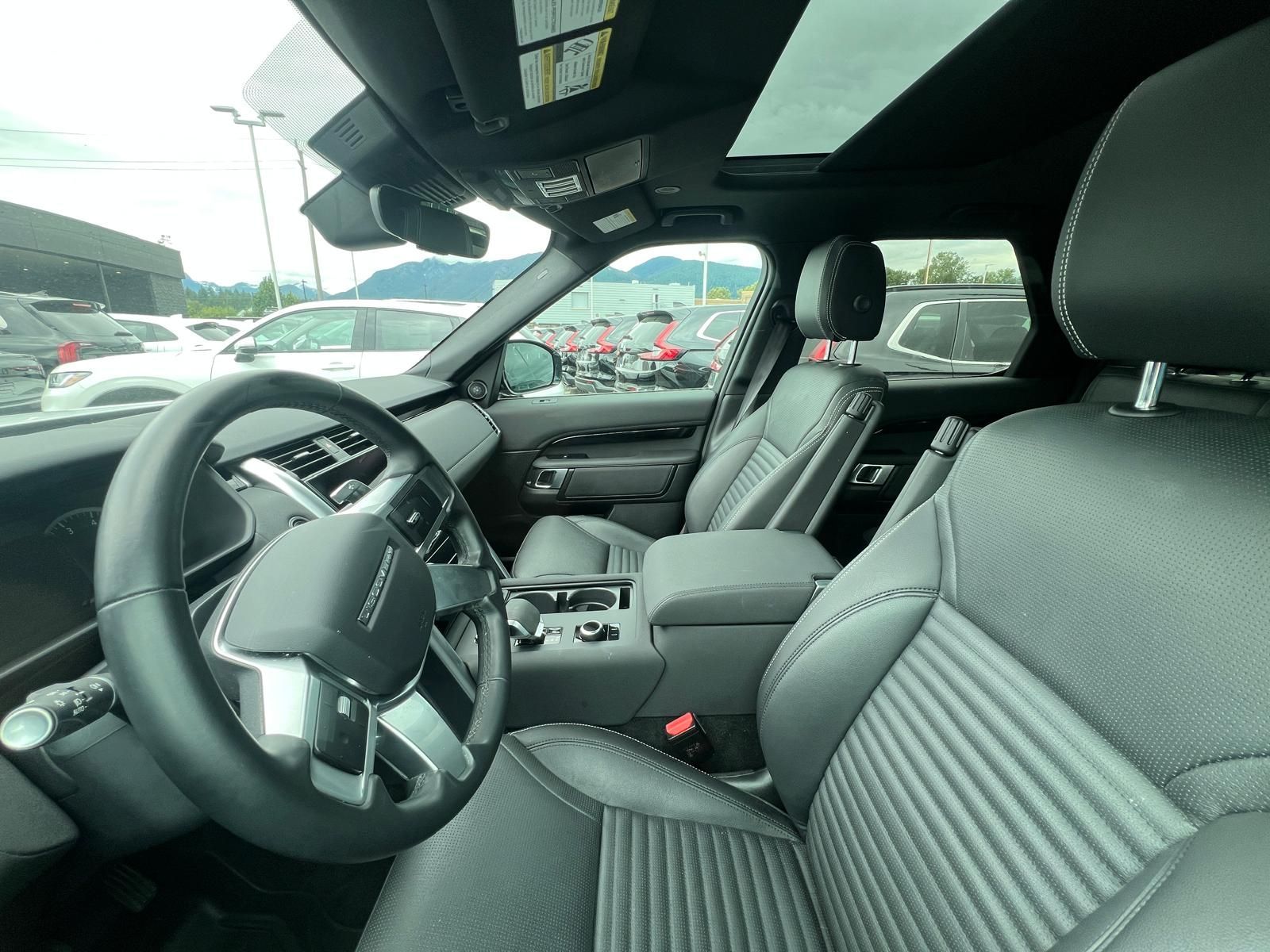 2023 Land Rover Discovery in North Vancouver, British Columbia