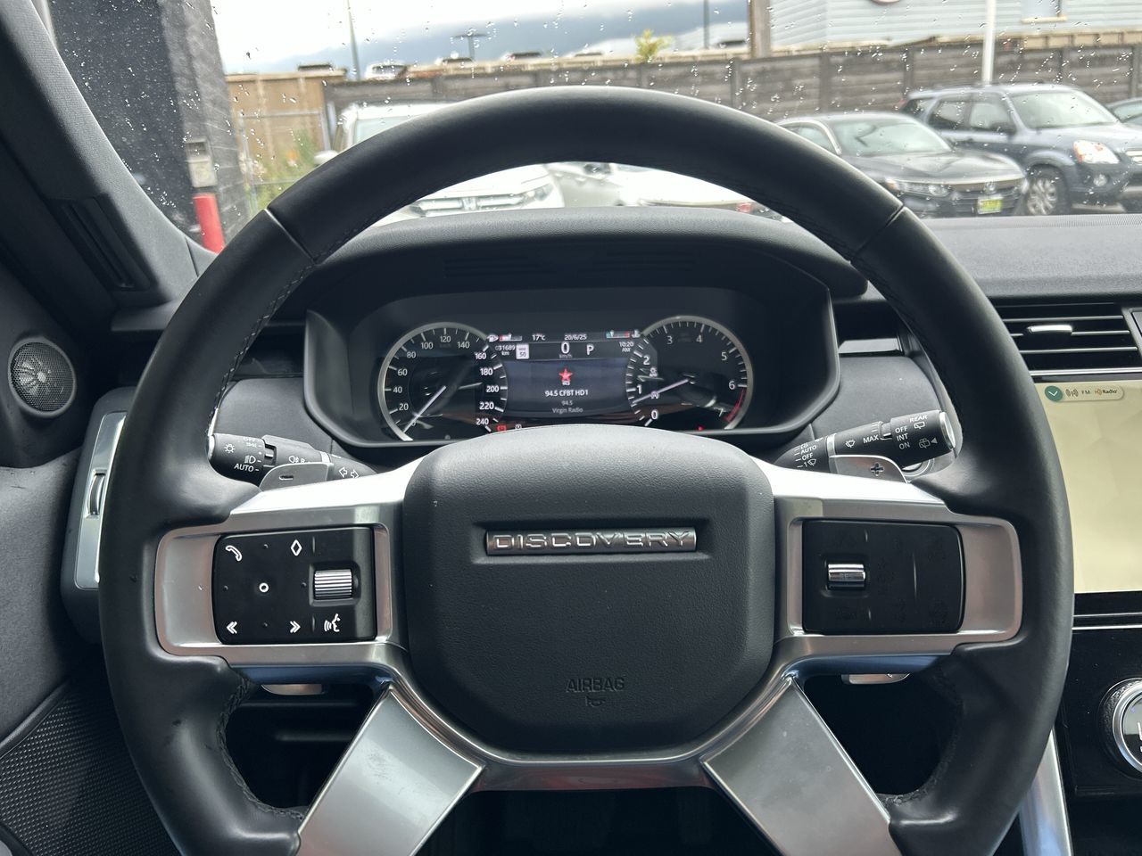 2023 Land Rover Discovery in North Vancouver, British Columbia