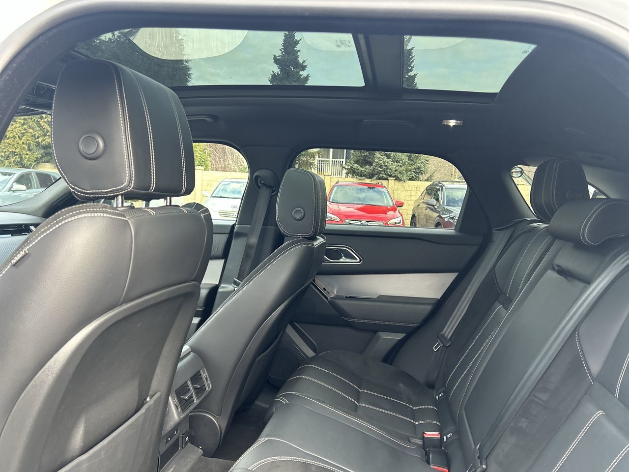 Land Rover Range Rover Velar  2021 à North Vancouver, Colombie-Britannique