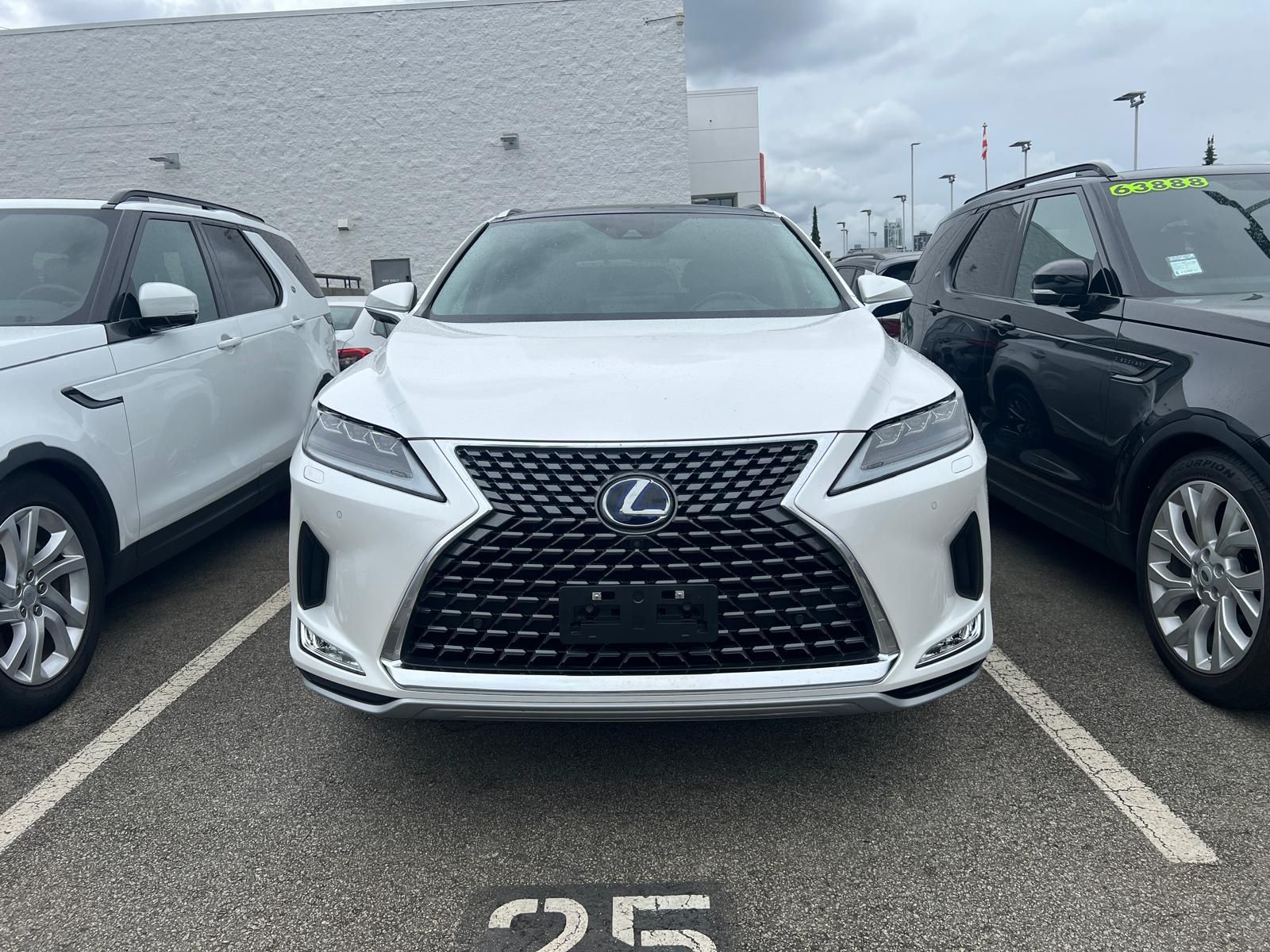 Lexus RXH  2022 à North Vancouver, Colombie-Britannique