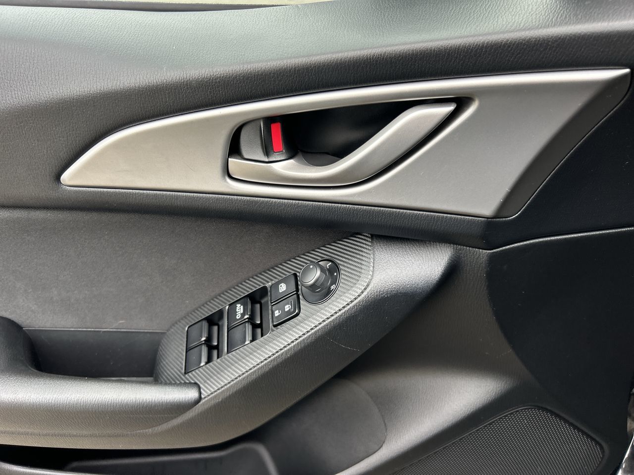 2017 Mazda 3 in North Vancouver, British Columbia