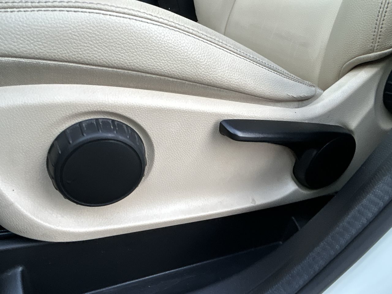 2014 Mercedes-Benz B250 in North Vancouver, British Columbia