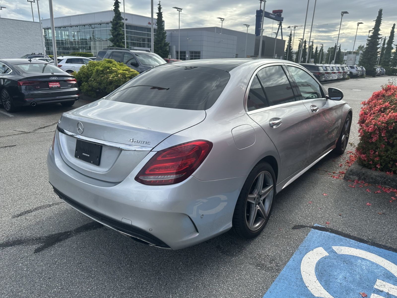 Mercedes-Benz C300  2017 à North Vancouver, Colombie-Britannique