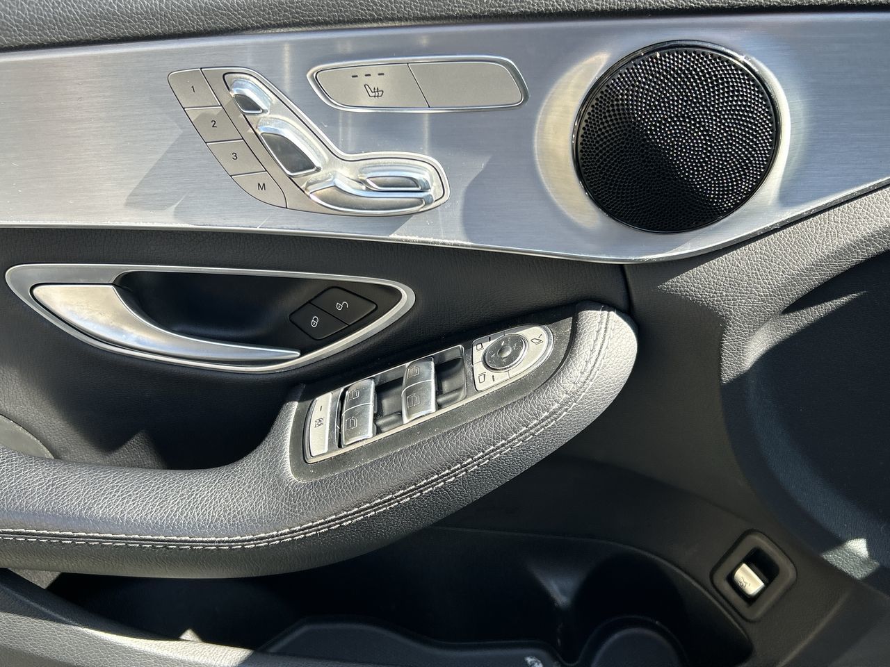 Mercedes-Benz C300  2017 à North Vancouver, Colombie-Britannique