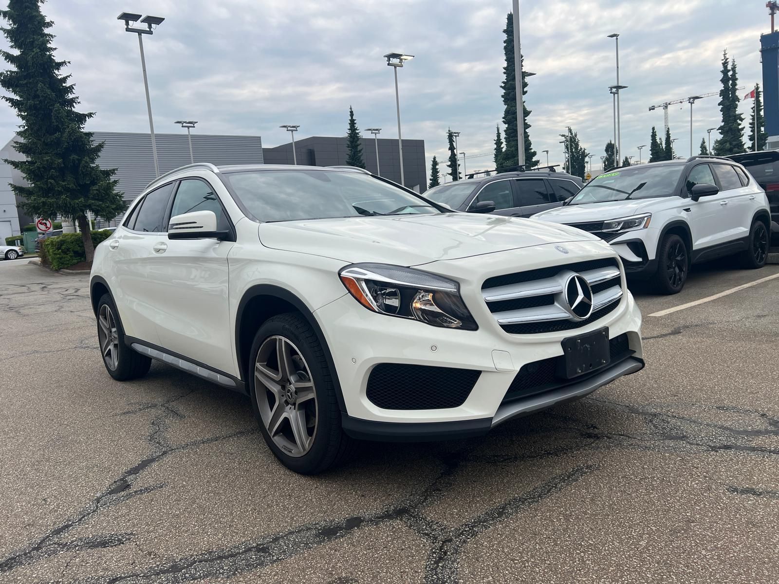 Mercedes-Benz GLA250  2017 à North Vancouver, Colombie-Britannique