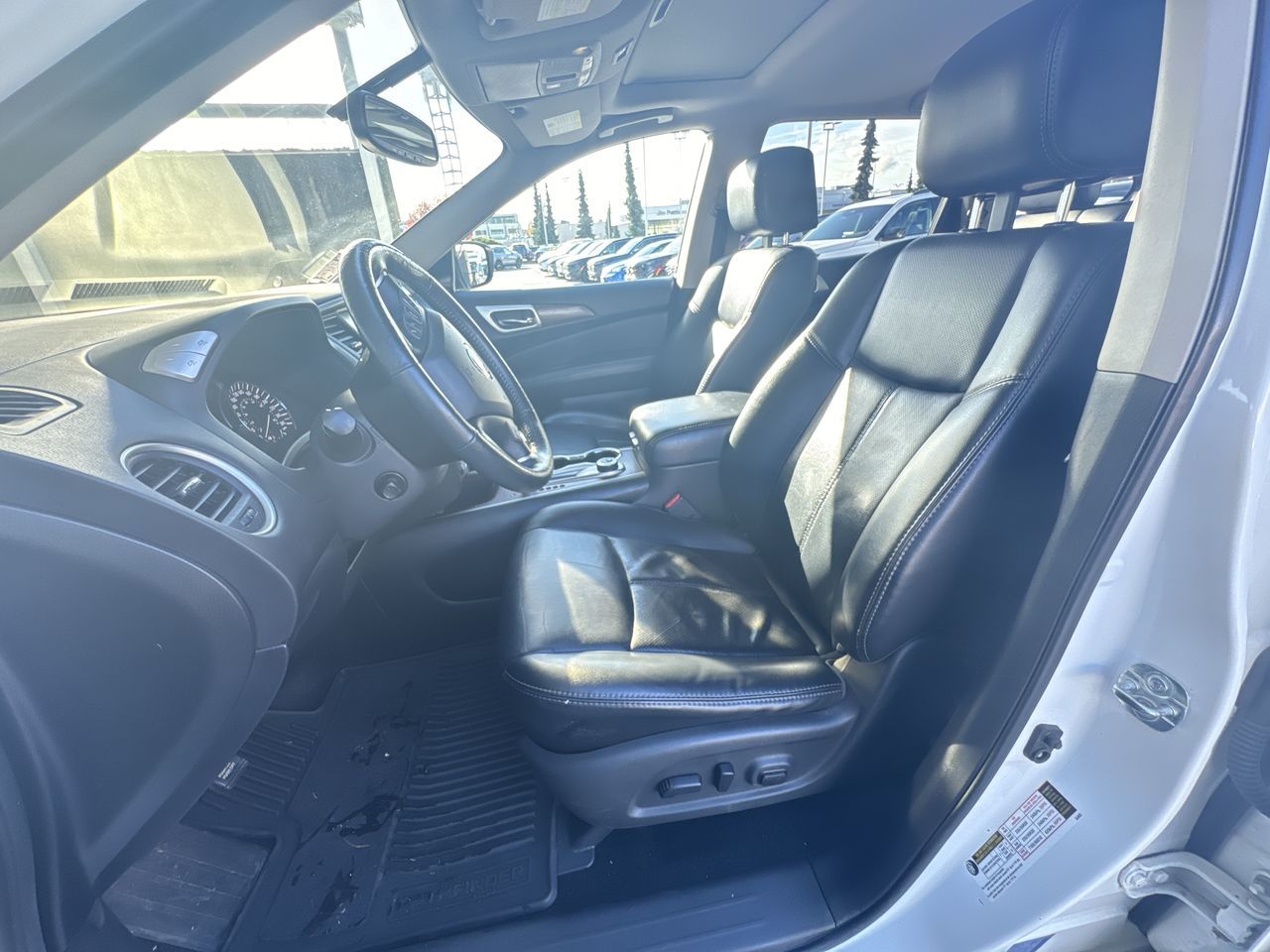 2019 Nissan Pathfinder in North Vancouver, British Columbia