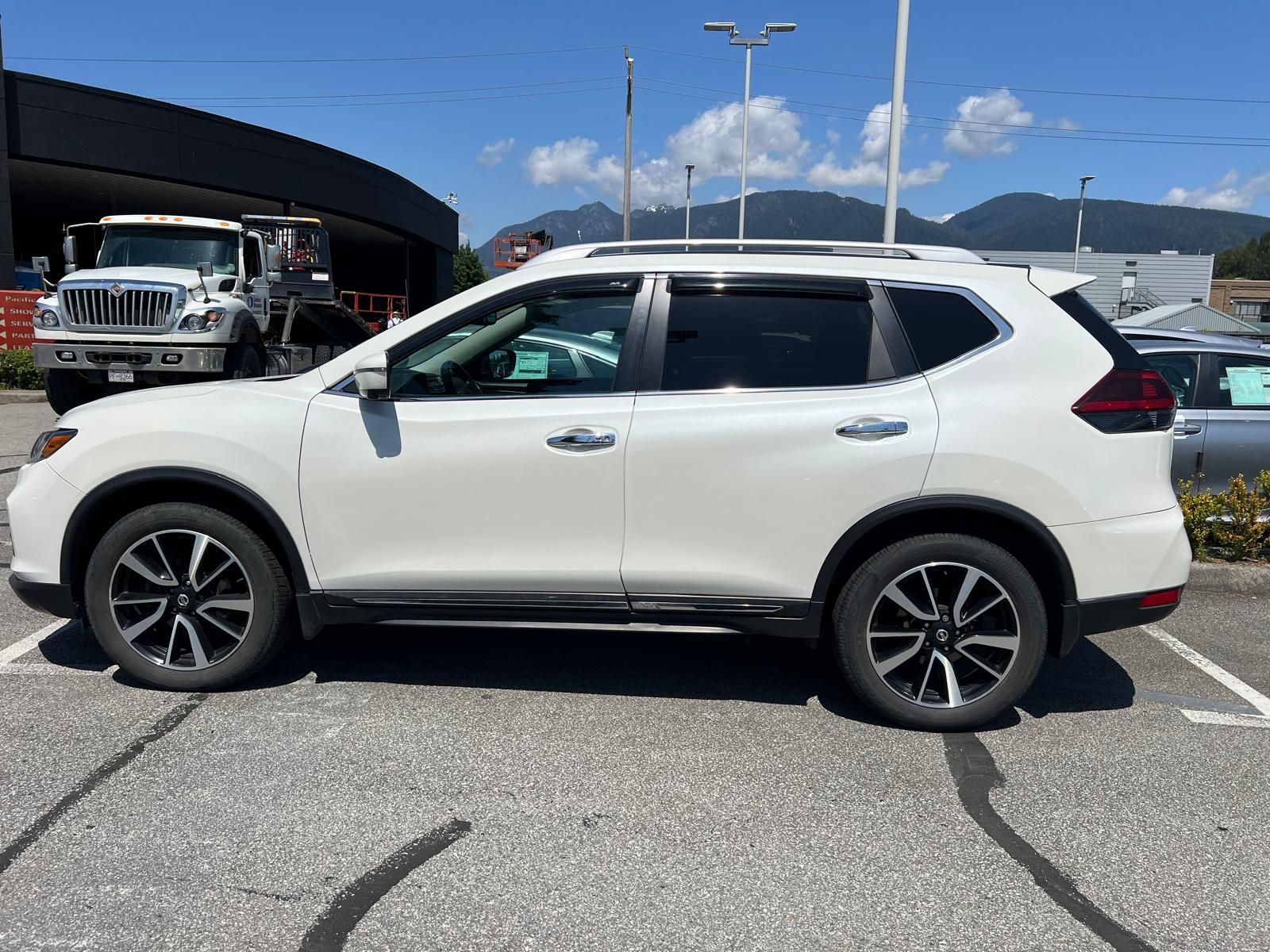 2018 Nissan Rogue in North Vancouver, British Columbia
