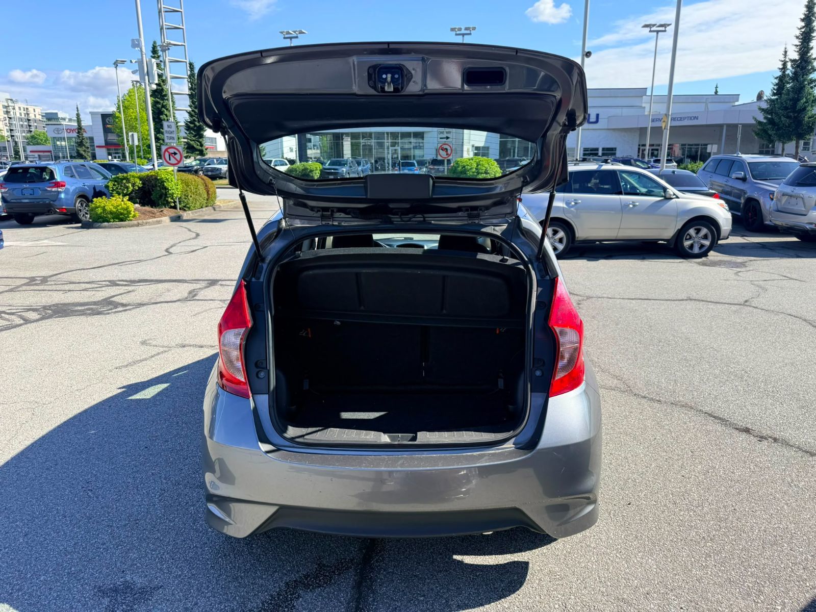 2017 Nissan Versa Note in North Vancouver, British Columbia