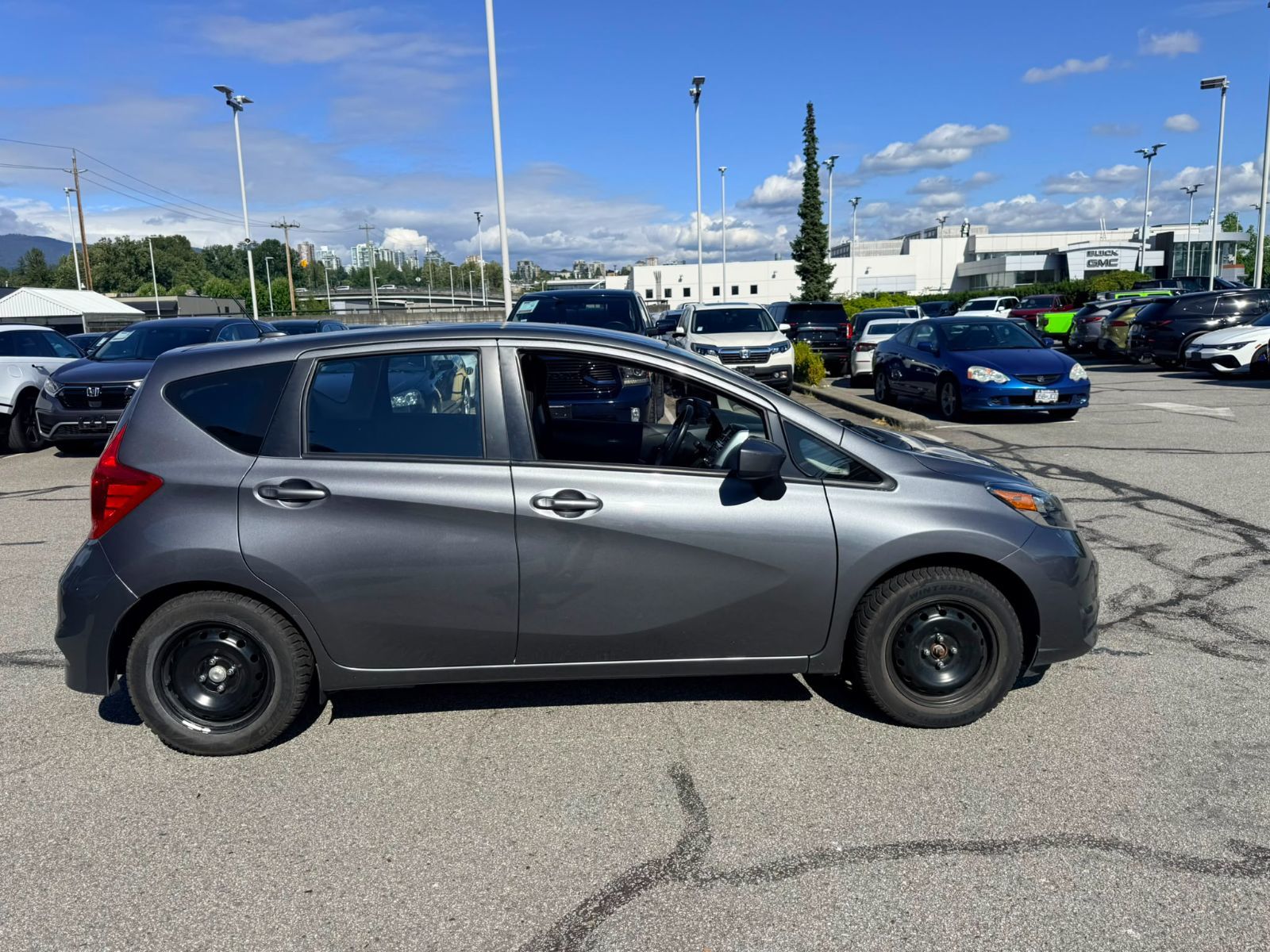 2017 Nissan Versa Note in North Vancouver, British Columbia